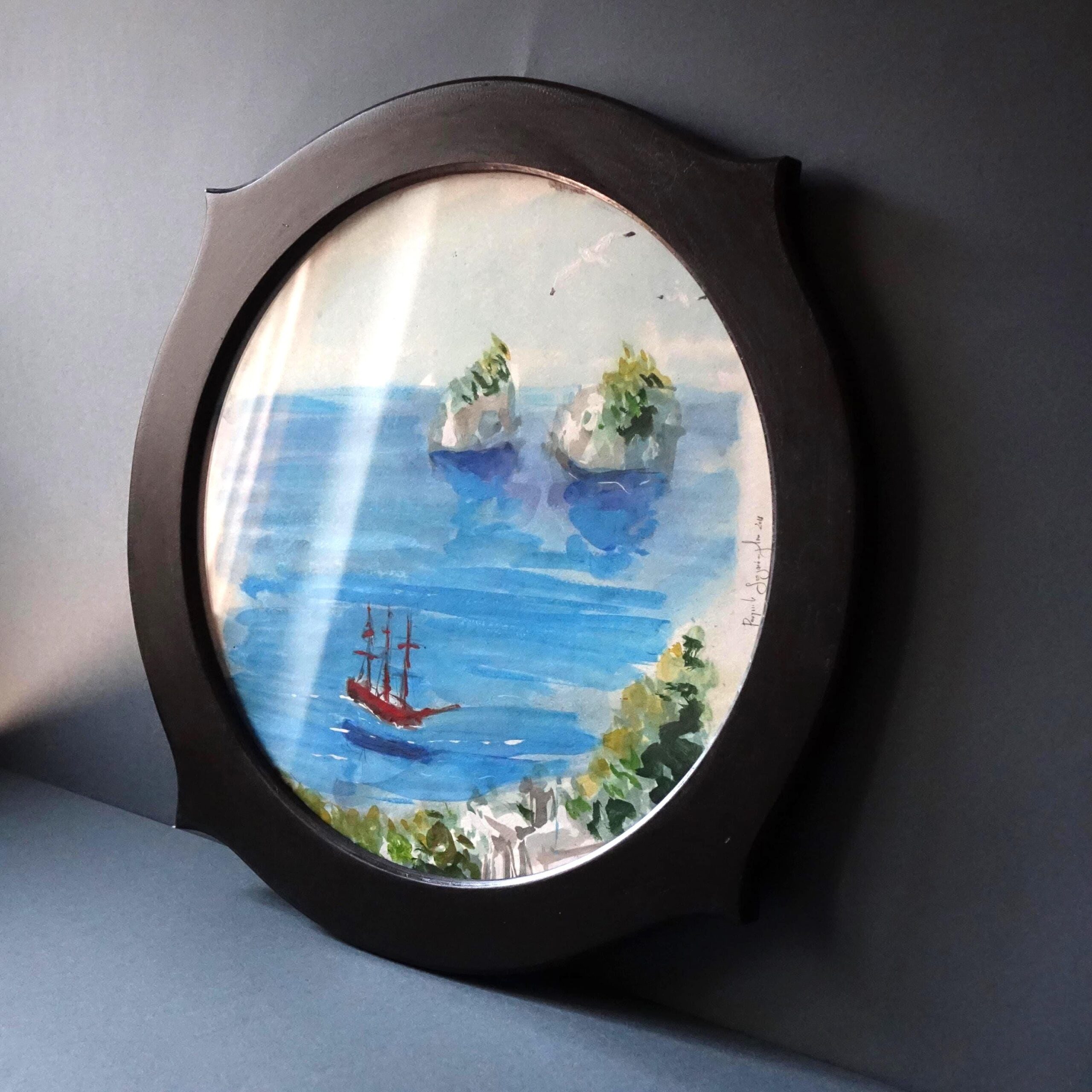 Acquarello Originale Veliero Rosso – , Cornice Circolare in Legno – Pittura Mare, Regalo per Appassionati di Navigazione e arte moderna - Image 3